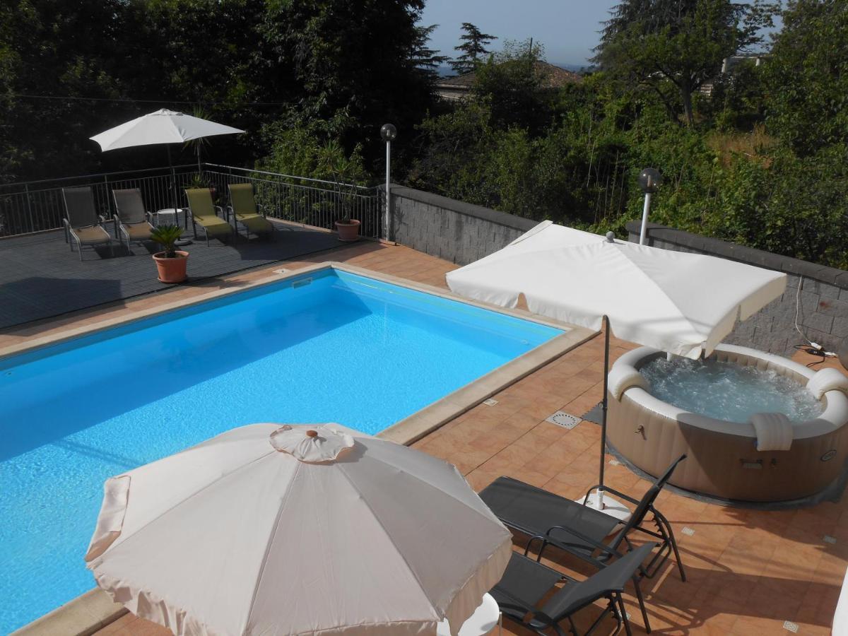 Al Villino Sunshine In Villa Con Piscina Ed Idromassaggio SantʼAlfio المظهر الخارجي الصورة