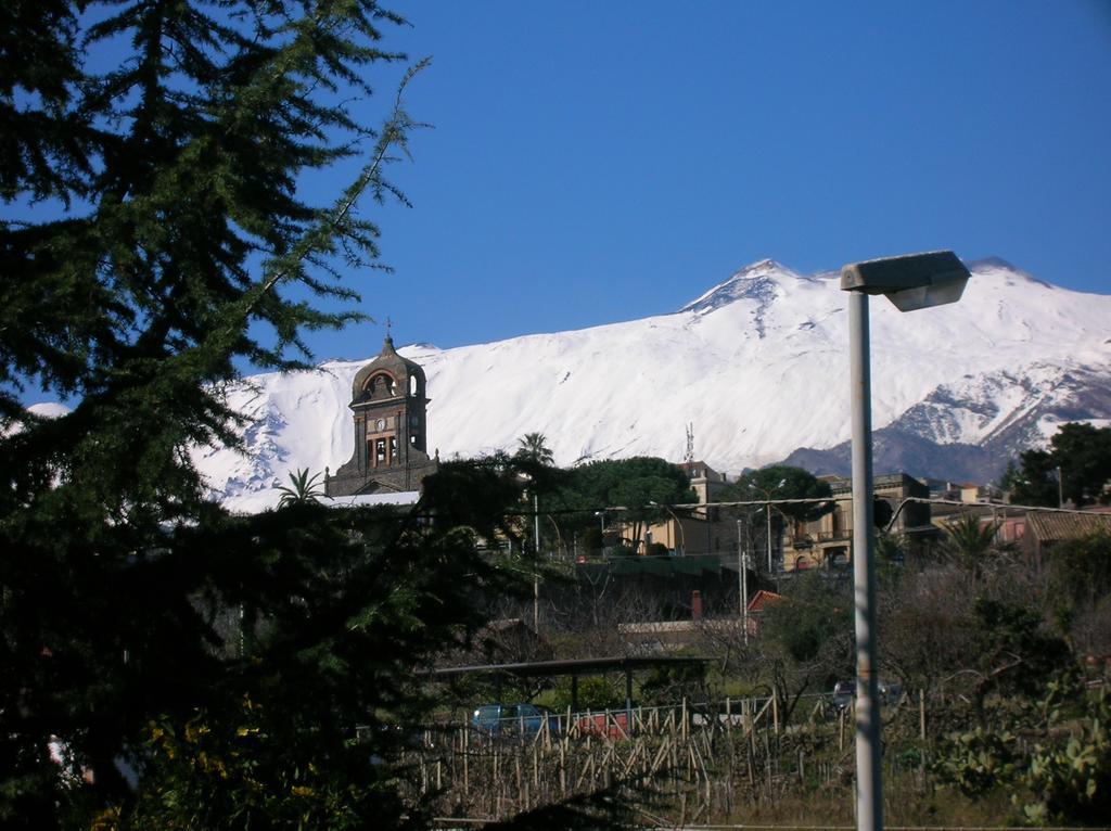 Al Villino Sunshine In Villa Con Piscina Ed Idromassaggio SantʼAlfio الغرفة الصورة