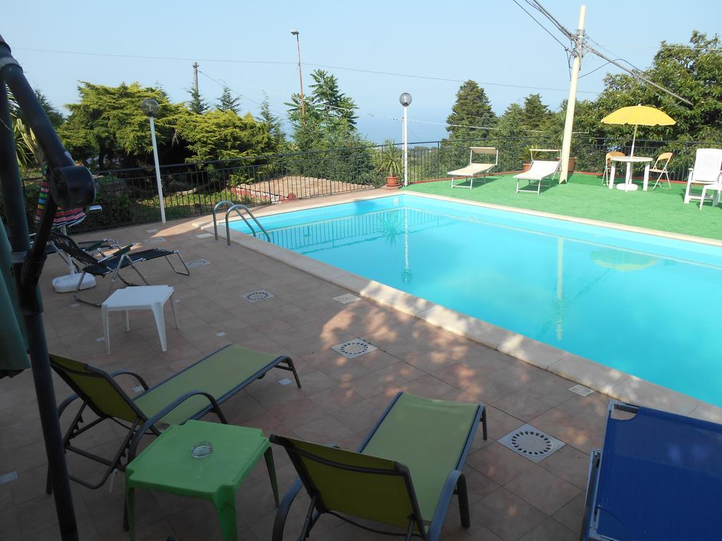 Al Villino Sunshine In Villa Con Piscina Ed Idromassaggio SantʼAlfio المظهر الخارجي الصورة
