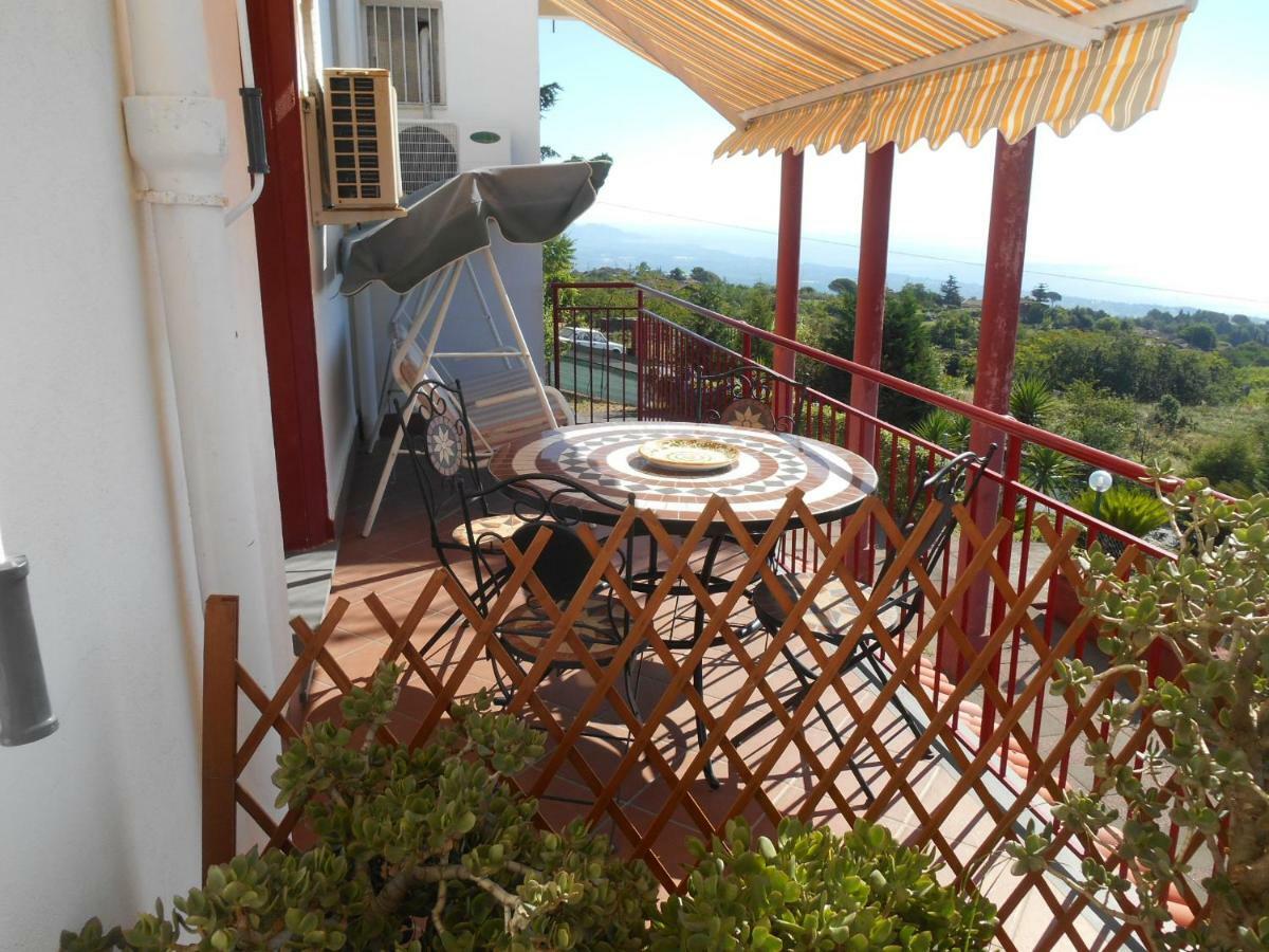 Al Villino Sunshine In Villa Con Piscina Ed Idromassaggio SantʼAlfio المظهر الخارجي الصورة
